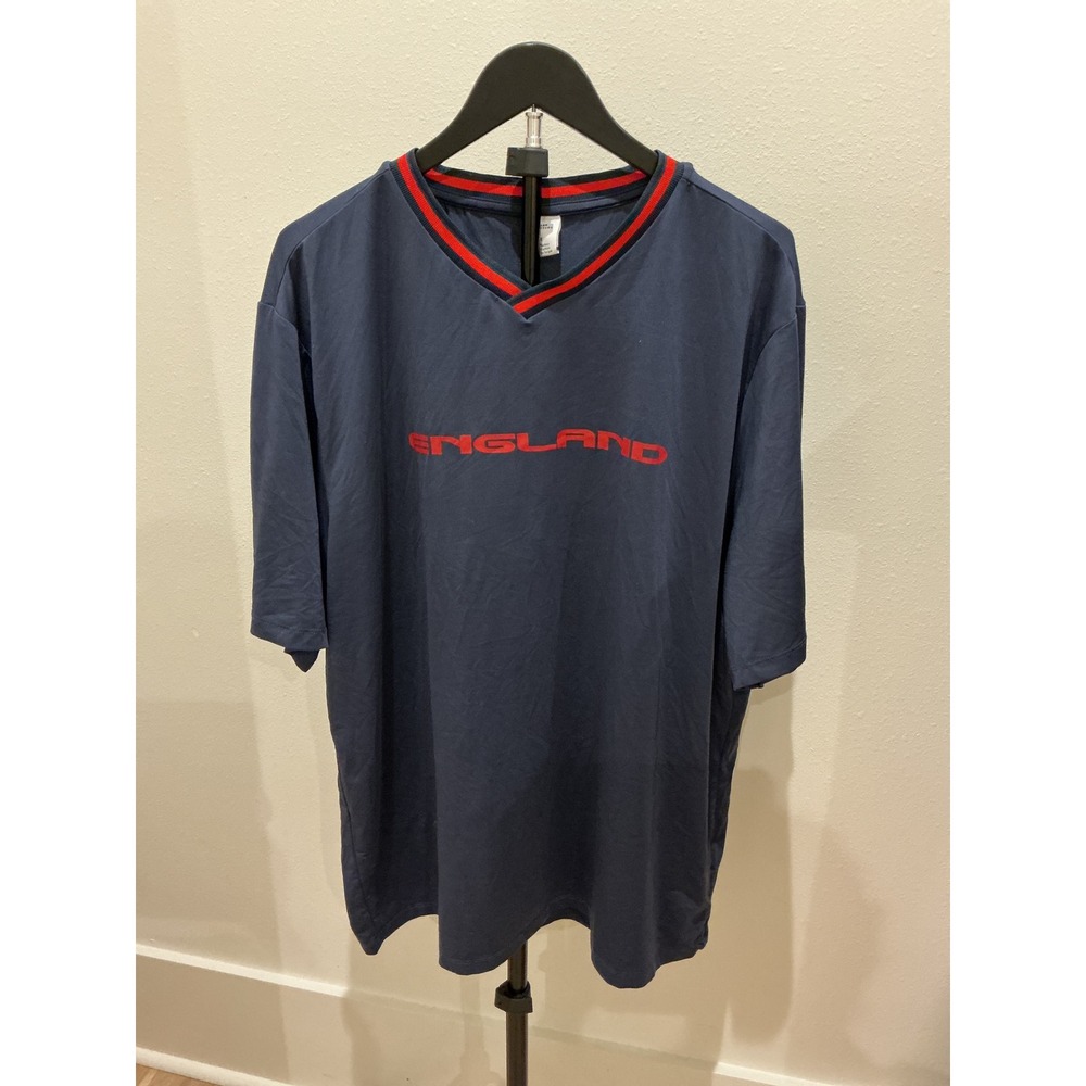 Urban Outfitters England Soccer Jersey Navy Blue Red V-Neck Graphic Tee Mens LG